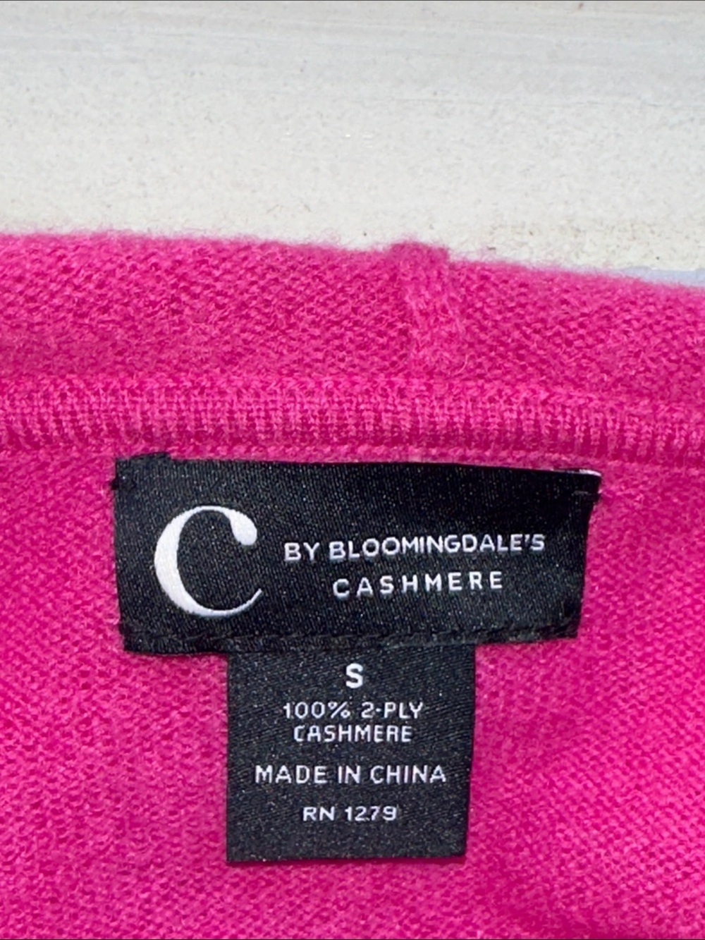 Bloomingdale's C for Cashmere Hot Pink Cashmere Sweater - Picture 2 of 4